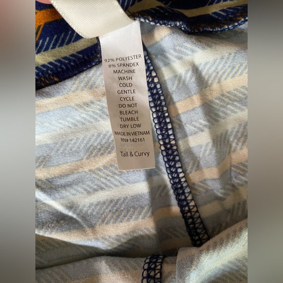 LuLaRoe Leggings - Picture 3 of 4